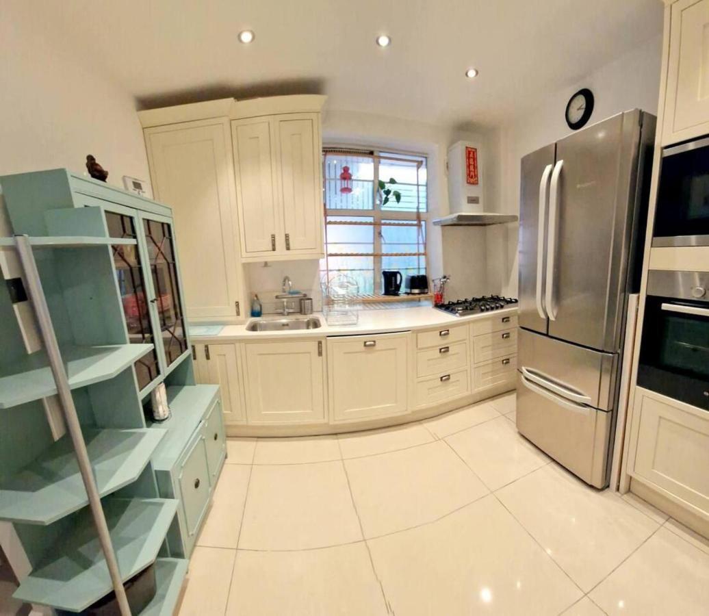 Villa Modern 3-Bed House In Surrey Quays à Londres Extérieur photo